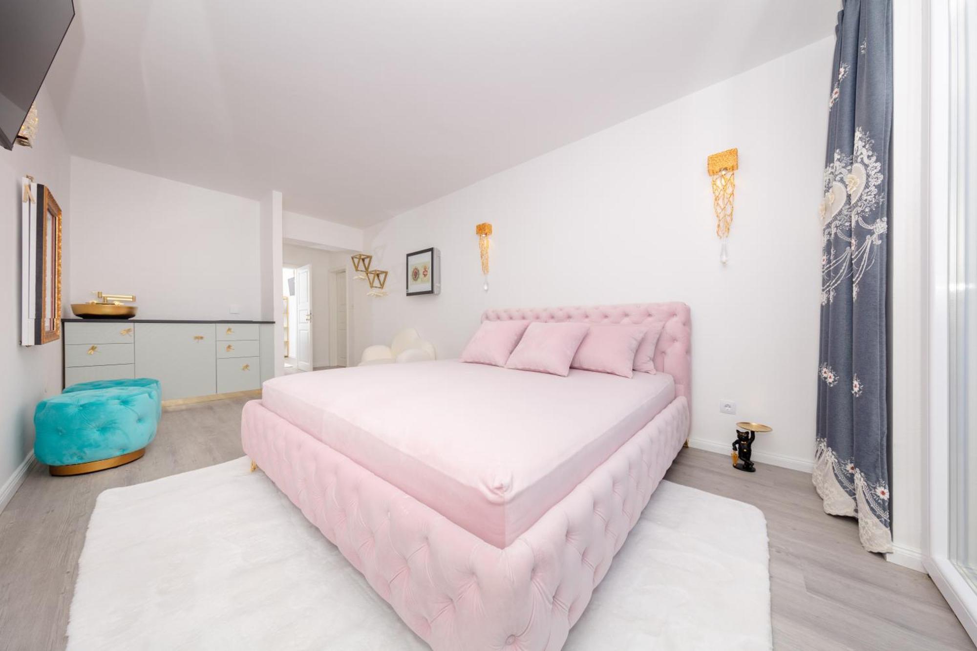 Boutique Residence Sundays ノヴァリャ 部屋 写真